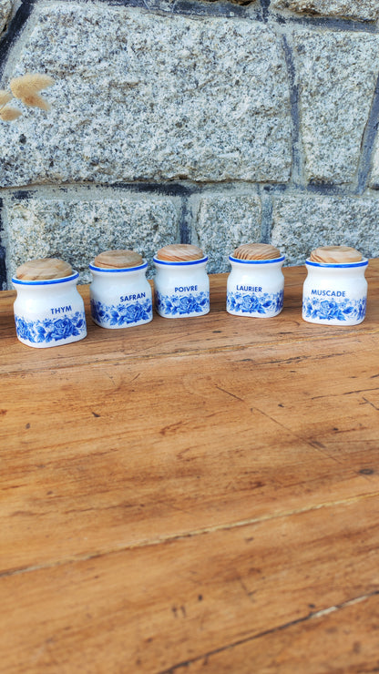 Les Pots à Épices